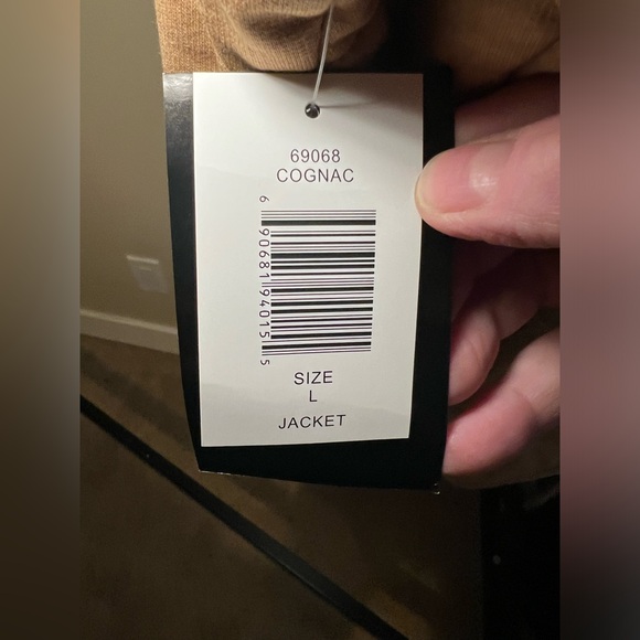 New (NWT) Bagatelle french terry diamond quilted jacket in cognac. Size L - Picture 6 of 10